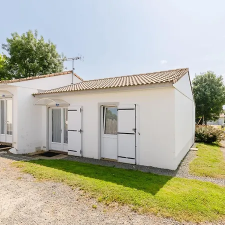 Holiday home 03 - Le Rouge-gorge - Village *